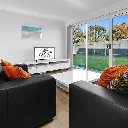 Harvey Haven -Sleeps Upto 15 4 Bdrm 2 5 Bth Villa Aldinga Beach Exterior photo