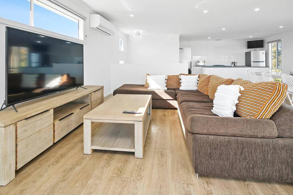 Harvey Haven -Sleeps Upto 15 4 Bdrm 2 5 Bth Villa Aldinga Beach Exterior photo